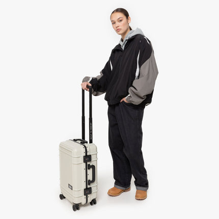 Eastpak Resist'R Case S Army Olive Handgepäck 55x35x23 cm